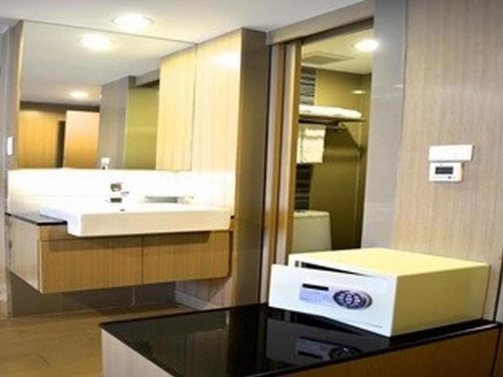 A-One Motel Бангкок Экстерьер фото